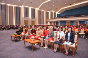 ศูนย์ภาษาจัดงานเทศกาลภาษานานาชาติ มรท.