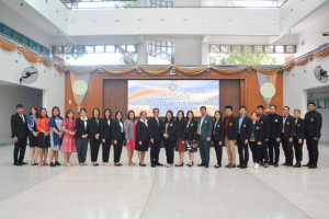 อธิการบดี มรท. นำทีม คกก.พัฒนาหลักสูตรปฐมวัยและประถมศึกษา รร.สาธิต ดูงาน รร.สาธิต 