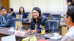 อธิการบดี มรท. นำทีม คกก.พัฒนาหลักสูตรปฐมวัยและประถมศึกษา รร.สาธิต ดูงาน รร.สาธิต 