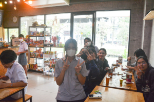 อธิการบดี มรท. นำทีม คกก.พัฒนาหลักสูตรปฐมวัยและประถมศึกษา รร.สาธิต ดูงาน รร.สาธิต 