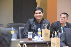 อธิการบดี มรท. นำทีม คกก.พัฒนาหลักสูตรปฐมวัยและประถมศึกษา รร.สาธิต ดูงาน รร.สาธิต 