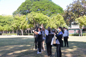 มรท. ร่วมถ่ายทำ MV นุ่งโจงห่มสไบ ประชาสัมพันธ์งานแผ่นดินสมเด็จพระนารายณ์มหาราช