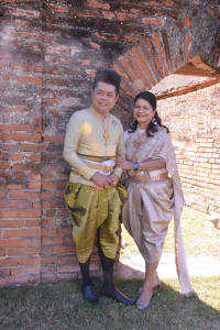 มรท. ร่วมถ่ายทำ MV นุ่งโจงห่มสไบ ประชาสัมพันธ์งานแผ่นดินสมเด็จพระนารายณ์มหาราช