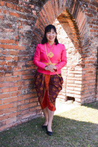 มรท. ร่วมถ่ายทำ MV นุ่งโจงห่มสไบ ประชาสัมพันธ์งานแผ่นดินสมเด็จพระนารายณ์มหาราช