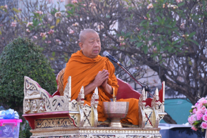 มรท. ร่วมพิธีทำบุญตักบาตรวันส่งท้ายปีเก่า ต้อนรับปีใหม่