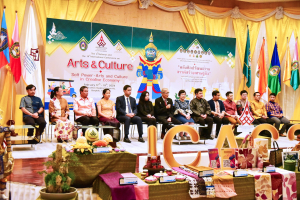 มรท. ร่วมการประชุมเตรียมการจัดงานและร่วมแถลงข่าวการประชุมวิชาการเครือข่ายศิลปวัฒนธรรมมหาวิทยาลัยแห่งประเทศไทย ระดับชาติ ครั้งที่ 4 และระดับนานาชาติ ครั้งที่ 14 พลังศิลปวัฒนธรรมสร้างสรรค์เศรษฐกิจ