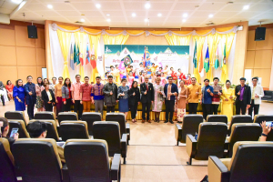 มรท. ร่วมการประชุมเตรียมการจัดงานและร่วมแถลงข่าวการประชุมวิชาการเครือข่ายศิลปวัฒนธรรมมหาวิทยาลัยแห่งประเทศไทย ระดับชาติ ครั้งที่ 4 และระดับนานาชาติ ครั้งที่ 14 พลังศิลปวัฒนธรรมสร้างสรรค์เศรษฐกิจ