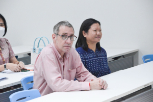 ศูนย์ภาษาจัดอบรมการใช้ Digital Tools to Enhance Learners Soft Skills for Effective Business Correspondence