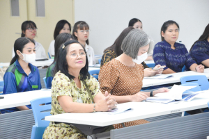 ศูนย์ภาษาจัดอบรมการใช้ Digital Tools to Enhance Learners Soft Skills for Effective Business Correspondence