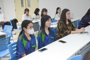 ศูนย์ภาษาจัดอบรมการใช้ Digital Tools to Enhance Learners Soft Skills for Effective Business Correspondence