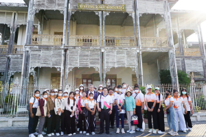 ชุมนุมรักษ์กลอนกานท์ขับขานทำนองเสนาะ จัดโครงการ ทอดน่อง  ล่องเรือ ตามรอยโคลง ตามรอยคำ