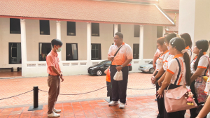 ชุมนุมรักษ์กลอนกานท์ขับขานทำนองเสนาะ จัดโครงการ ทอดน่อง  ล่องเรือ ตามรอยโคลง ตามรอยคำ