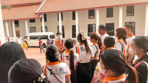ชุมนุมรักษ์กลอนกานท์ขับขานทำนองเสนาะ จัดโครงการ ทอดน่อง  ล่องเรือ ตามรอยโคลง ตามรอยคำ