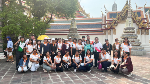 ชุมนุมรักษ์กลอนกานท์ขับขานทำนองเสนาะ จัดโครงการ ทอดน่อง  ล่องเรือ ตามรอยโคลง ตามรอยคำ
