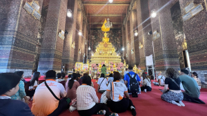 ชุมนุมรักษ์กลอนกานท์ขับขานทำนองเสนาะ จัดโครงการ ทอดน่อง  ล่องเรือ ตามรอยโคลง ตามรอยคำ