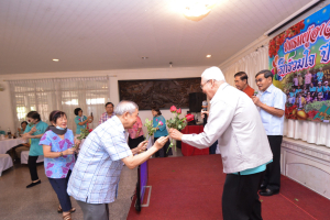 ชมรมผู้อาวุโสเทพสตรี จัดงานรักรวมใจ ปีใหม่ 2567