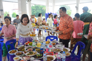มรท. ร่วมโครงการ ผู้ว่าฯ พาแต่งไทย หิ้วปิ่นโตทำบุญ เกื้อกูลพระพุทธศาสนา รักษาสิ่งแวดล้อม จ.ลพบุรี ครั้งที่ 4