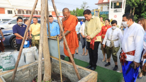 มรท. ร่วมโครงการ ผู้ว่าฯ พาแต่งไทย หิ้วปิ่นโตทำบุญ เกื้อกูลพระพุทธศาสนา รักษาสิ่งแวดล้อม จ.ลพบุรี ครั้งที่ 4