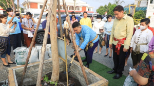 มรท. ร่วมโครงการ ผู้ว่าฯ พาแต่งไทย หิ้วปิ่นโตทำบุญ เกื้อกูลพระพุทธศาสนา รักษาสิ่งแวดล้อม จ.ลพบุรี ครั้งที่ 4