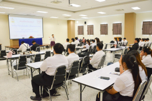 ศาลจังหวัดลพบุรี จัดบรรยายให้ความรู้โครงการไกล่เกลี่ยก่อนฟ้อง ที่พึ่งแรกของประชาชน แก่นักศึกษา