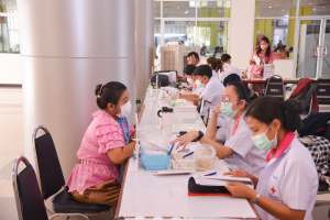 งานพยาบาล กองพัฒนานักศึกษา จัดกิจกรรมบริจาคโลหิต ถวายเป็นพระราชกุศลแด่ รัชกาลที่ 9
