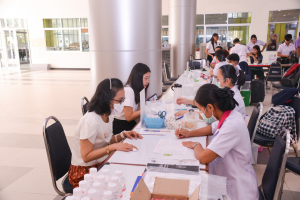 งานพยาบาล กองพัฒนานักศึกษา จัดกิจกรรมบริจาคโลหิต ถวายเป็นพระราชกุศลแด่ รัชกาลที่ 9