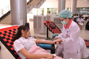 งานพยาบาล กองพัฒนานักศึกษา จัดกิจกรรมบริจาคโลหิต ถวายเป็นพระราชกุศลแด่ รัชกาลที่ 9
