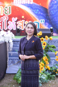 อธิการบดี มรท. นำคณะผู้บริหาร ร่วมเดินแบบผ้าไทยในกิจกรรมเดินแบบผ้าไทย โครงการรักษ์ภูษาศิลป์ถิ่นละโว้ ผ้าไทยใส่ให้สนุก
