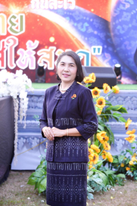 อธิการบดี มรท. นำคณะผู้บริหาร ร่วมเดินแบบผ้าไทยในกิจกรรมเดินแบบผ้าไทย โครงการรักษ์ภูษาศิลป์ถิ่นละโว้ ผ้าไทยใส่ให้สนุก