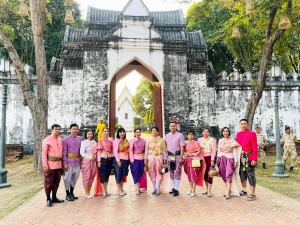 อธิการบดี มรท. นำผู้บริหาร คณาจารย์ และบุคลากร ร่วมพิธีเปิดงานแผ่นดินสมเด็จพระนารายณ์มหาราช ครั้งที่ 36 ประจำปี พ.ศ. 2567