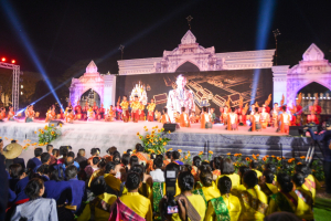 อธิการบดี มรท. นำผู้บริหาร คณาจารย์ และบุคลากร ร่วมพิธีเปิดงานแผ่นดินสมเด็จพระนารายณ์มหาราช ครั้งที่ 36 ประจำปี พ.ศ. 2567
