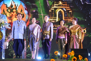 อธิการบดี มรท. นำผู้บริหาร คณาจารย์ และบุคลากร ร่วมพิธีเปิดงานแผ่นดินสมเด็จพระนารายณ์มหาราช ครั้งที่ 36 ประจำปี พ.ศ. 2567