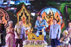อธิการบดี มรท. นำผู้บริหาร คณาจารย์ และบุคลากร ร่วมพิธีเปิดงานแผ่นดินสมเด็จพระนารายณ์มหาราช ครั้งที่ 36 ประจำปี พ.ศ. 2567