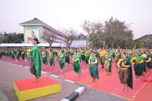 มรท. ร่วมพิธีวันคล้ายวันพระบรมราชสมภพสมเด็จพระนารายณ์มหาราช ประจำปี พ.ศ. 2567