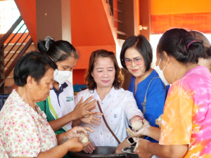 ศูนย์ส่งเสริมการจัดการศึกษาตามพระบรมราโชบาย มรท. จัดโครงการส่งเสริมการเรียนรู้เกษตรทฤษฎีใหม่เพื่อการดำรงชีวิต “การทำไข่เค็มใบเตยจากดินสอพอง”