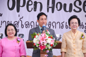 ปชส. พร้อมด้วย กองบริการการศึกษา และกองพัฒนานักศึกษา ลงพื้นที่ออกบูธแนะแนวการศึกษาและอาชีพโรงเรียนโคกกะเทียมวิทยาลัย พบว่า ร้อยละ 80 ของนักเรียนชายที่ร่วมการแนะแนวฯ มีความสนใจในหลักสูตรครุศาสตรบัณฑิต