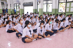 ปชส. พร้อมด้วย กองบริการการศึกษา และกองพัฒนานักศึกษา ลงพื้นที่ออกบูธแนะแนวการศึกษาและอาชีพโรงเรียนโคกกะเทียมวิทยาลัย พบว่า ร้อยละ 80 ของนักเรียนชายที่ร่วมการแนะแนวฯ มีความสนใจในหลักสูตรครุศาสตรบัณฑิต