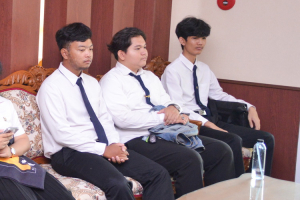 ศูนย์ภาษาจัดพิธีมอบเกียรติบัตรและเงินรางวัลแก่นักศึกษาที่ได้รับรางวัลจากการแข่งขันสาธิตการสอน โครงการอบรมพัฒนาทักษะภาษาอังกฤษสำหรับนักศึกษาครุศาสตรบัณฑิต ชั้นปีที่ 3 มรท.