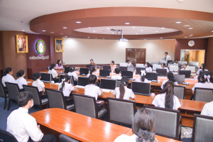 ศูนย์ภาษาจัดพิธีมอบเกียรติบัตรและเงินรางวัลแก่นักศึกษาที่ได้รับรางวัลจากการแข่งขันสาธิตการสอน โครงการอบรมพัฒนาทักษะภาษาอังกฤษสำหรับนักศึกษาครุศาสตรบัณฑิต ชั้นปีที่ 3 มรท.