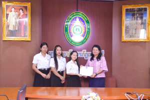 ศูนย์ภาษาจัดพิธีมอบเกียรติบัตรและเงินรางวัลแก่นักศึกษาที่ได้รับรางวัลจากการแข่งขันสาธิตการสอน โครงการอบรมพัฒนาทักษะภาษาอังกฤษสำหรับนักศึกษาครุศาสตรบัณฑิต ชั้นปีที่ 3 มรท.