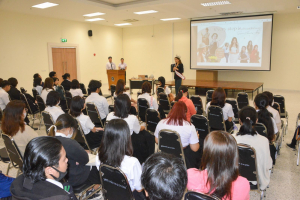 สาขาวิชาภาษาอังกฤษ ศศ.บ. จัดอบรมพัฒนาบุคลิกภาพแก่นักศึกษา