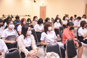 สาขาวิชาภาษาอังกฤษ ศศ.บ. จัดอบรมพัฒนาบุคลิกภาพแก่นักศึกษา