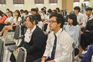 สาขาวิชาภาษาอังกฤษ ศศ.บ. จัดอบรมพัฒนาบุคลิกภาพแก่นักศึกษา