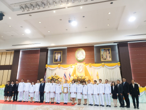 มรท. ร่วมเป็นเกียรติในพิธีรับพระบรมราชโองการโปรดเกล้าฯ แต่งตั้งนายกสภา มรภ.ราชนครินทร์ พิธีรับพระราชทานเครื่องราชอิสริยาภรณ์สำหรับกรรมการสภามหาวิทยาลัยผู้ทรงคุณวุฒิ และคณาจารย์ มรภ.ราชนครินทร์