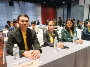 มรท. ร่วมพิธีลงนามบันทึกข้อตกลงความร่วมมือในการพัฒนาครู บุคลากรทางการศึกษาและนักศึกษาวิชาชีพครู เพื่อพัฒนาศักยภาพการจัดการเรียนรู้ และการอำนวยการเรียนรู้ทางด้านวิทยาศาสตร์ คณิตศาสตร์และเทคโนโลยี