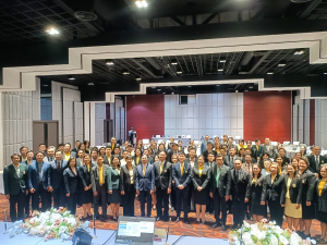 มรท. ร่วมพิธีลงนามบันทึกข้อตกลงความร่วมมือในการพัฒนาครู บุคลากรทางการศึกษาและนักศึกษาวิชาชีพครู เพื่อพัฒนาศักยภาพการจัดการเรียนรู้ และการอำนวยการเรียนรู้ทางด้านวิทยาศาสตร์ คณิตศาสตร์และเทคโนโลยี