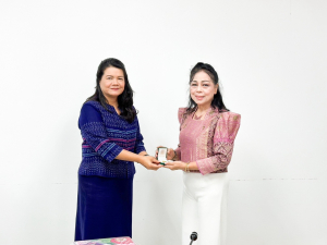 มรท. ต้อนรับผู้มีจิตอันเป็นกุศลในโอกาสมอบทุนการศึกษาแก่นักศึกษา