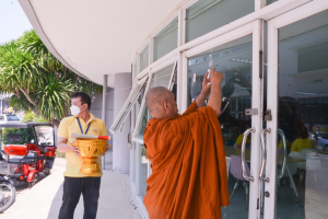 สนอ. จัดงานทำบุญ คุ้มครอง ป้องภัย เสริมบารมี สำนักงานอธิการบดี