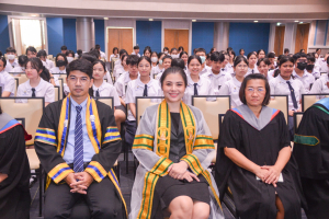 รร.สาธิต มรท. จัดพิธีมอบประกาศนียบัตรการสำเร็จการศึกษาแก่นักเรียนสาธิต ม.3 และ ม.6 ประจำปีการศึกษา 2566
