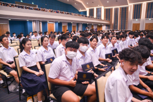 รร.สาธิต มรท. จัดพิธีมอบประกาศนียบัตรการสำเร็จการศึกษาแก่นักเรียนสาธิต ม.3 และ ม.6 ประจำปีการศึกษา 2566